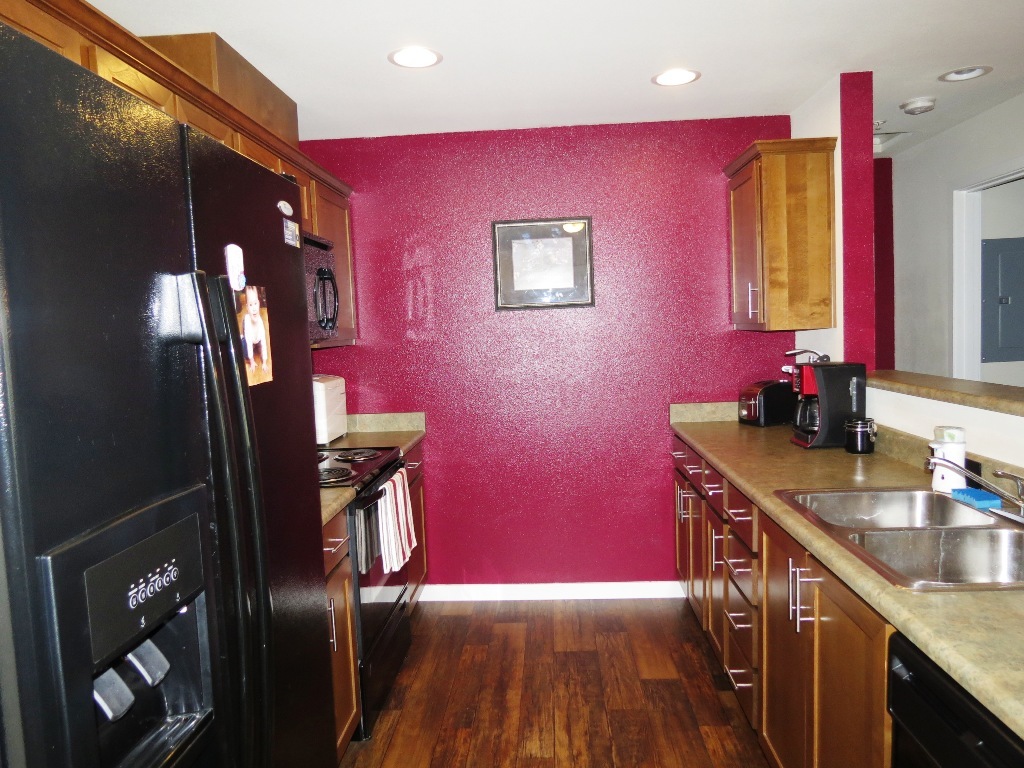 Property Photo: 1900 Weaver Rd D204 WA 98290