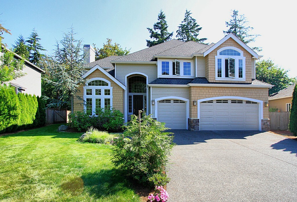 Property Photo: 21957 NE 11th St WA 98074