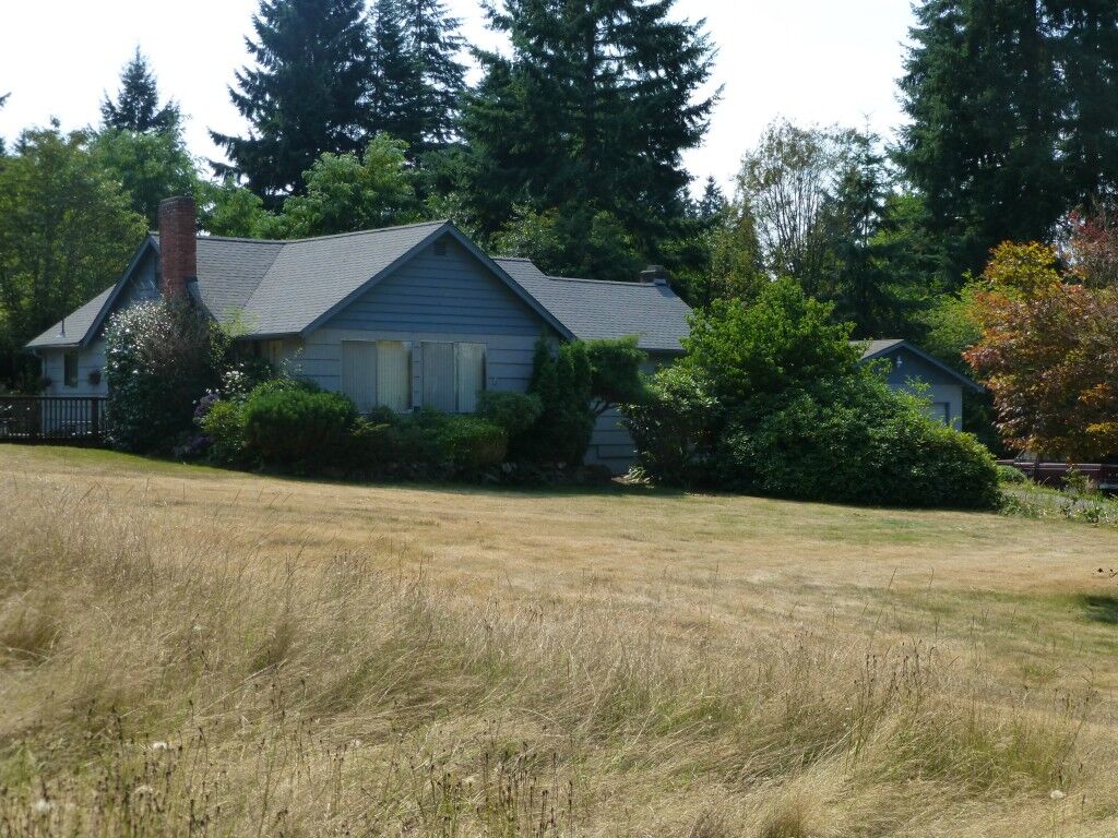 Property Photo: 10120 Creviston Dr NW WA 98329