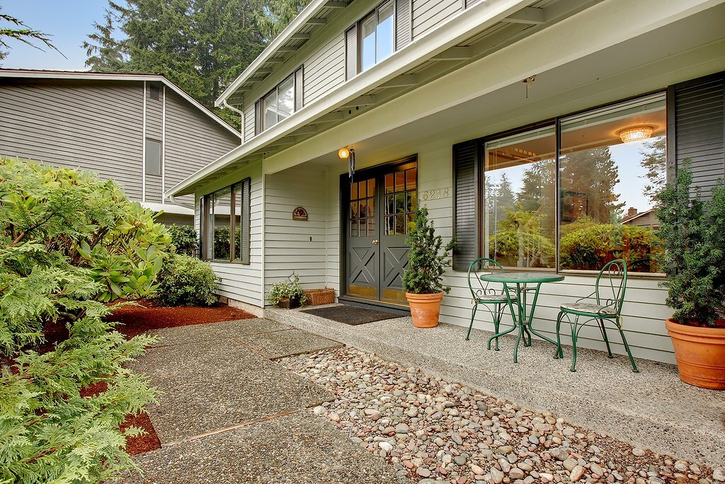 Property Photo:  6218 142nd St SW  WA 98026 