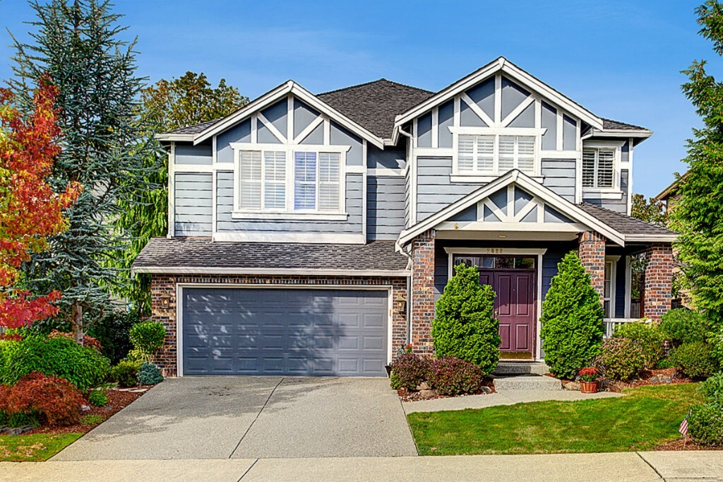 Property Photo: 2022 NE 35th Place WA 98056