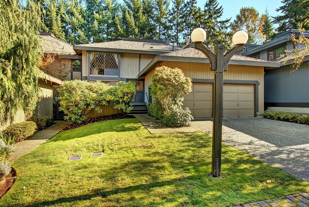 Property Photo: 4606 170th Place NE WA 98052