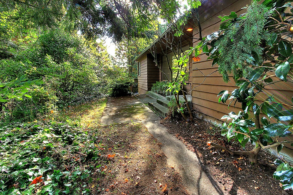 Property Photo:  20123 60th Ave NE  WA 98028 