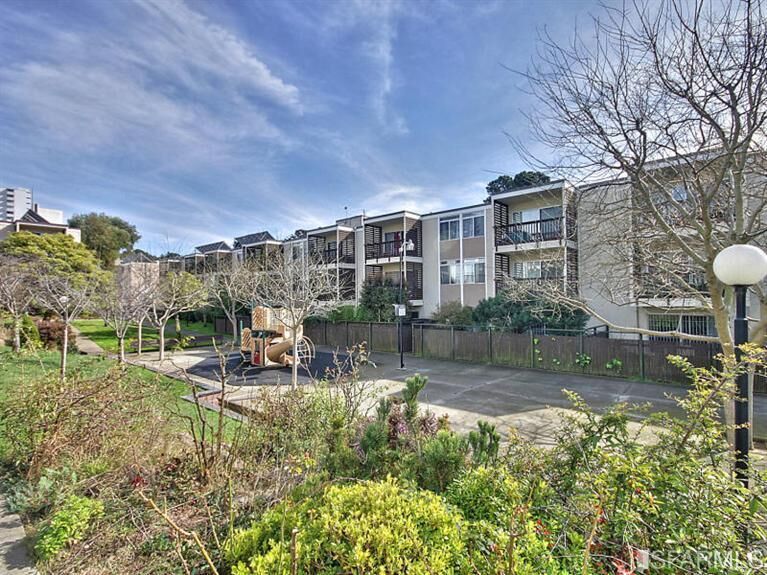 Property Photo: 55 Zampa Lane 4 CA 94115