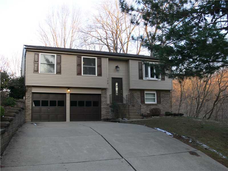 Property Photo: 108 Tangleview Drive PA 15131