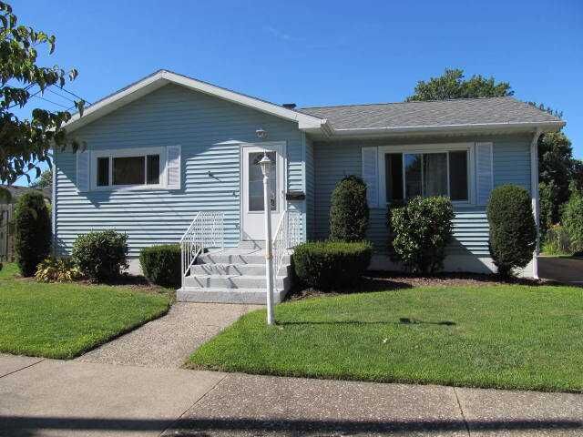 Property Photo: 952 W 33rd Street PA 16508