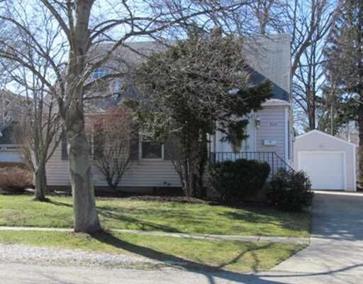 Property Photo: 924 Montpelier Avenue PA 16505
