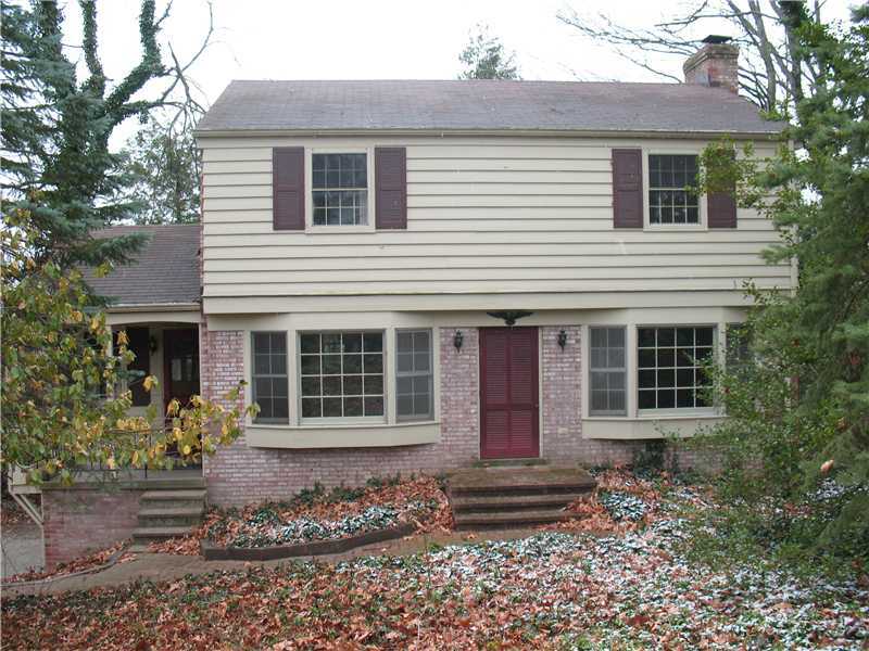 Property Photo:  504 Clubview Drive  PA 15317 