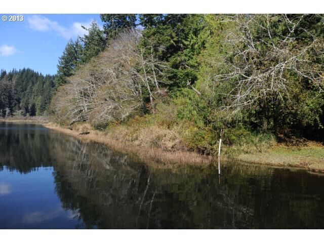Property Photo: Mercer Lake Rd OR 97439