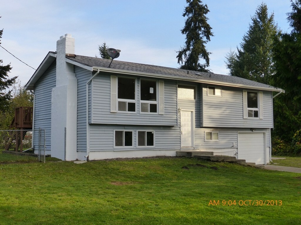 Property Photo: 3607 192nd St E WA 98446