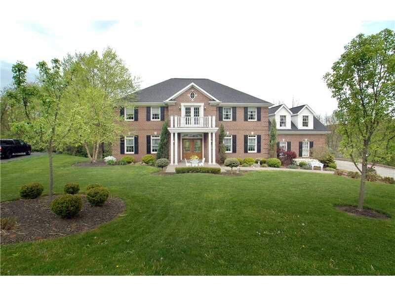 Property Photo:  1006 Hunt Club Ct.  PA 15632 