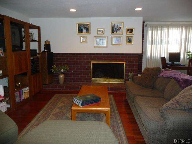 Property Photo: 1417 W River Lane CA 92706
