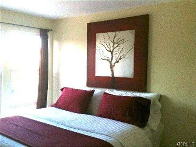 Property Photo: 2025 4th Street 306A CA 90405