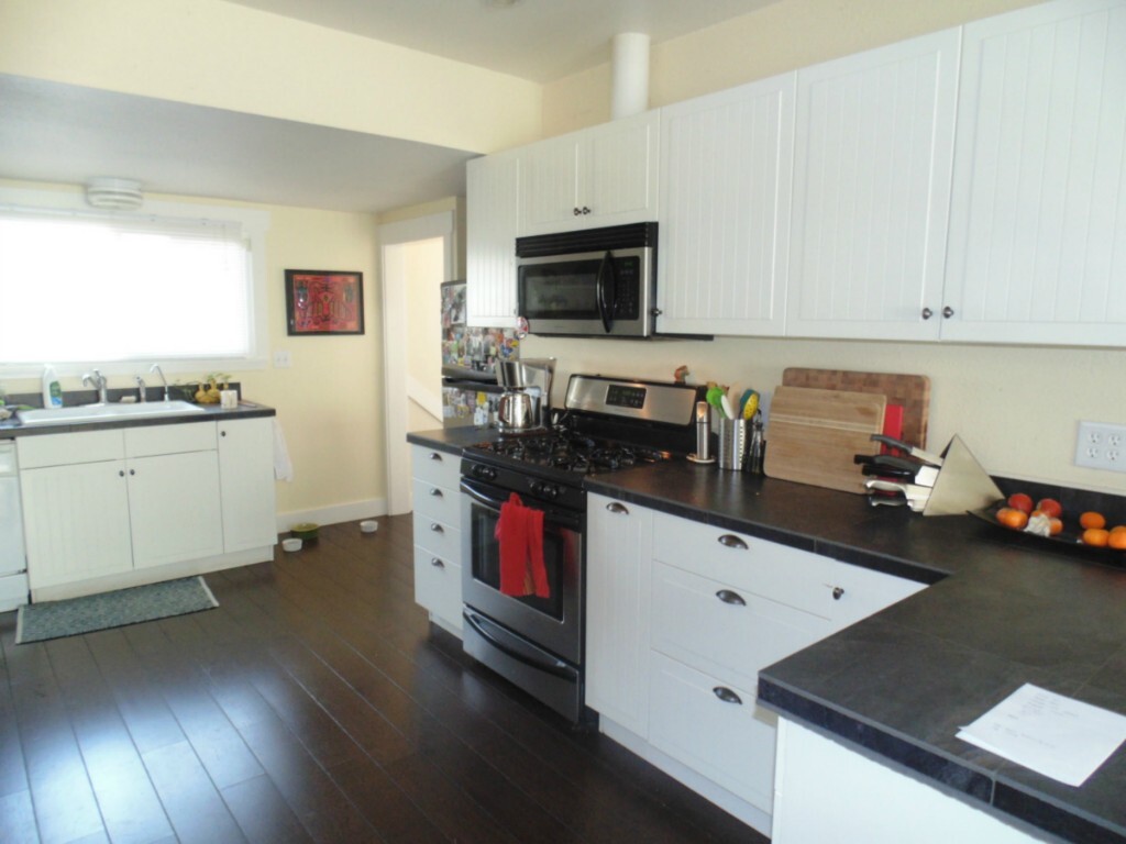 Property Photo: 3948 S Eddy St WA 98118