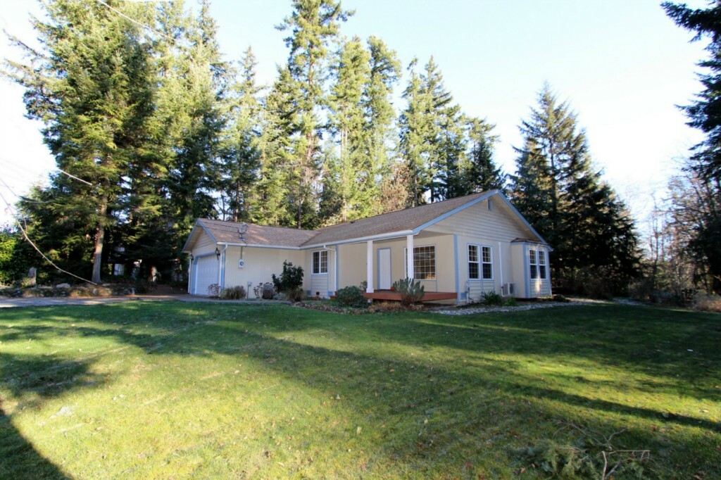 Property Photo:  1675 Aspen Dr  WA 98282 