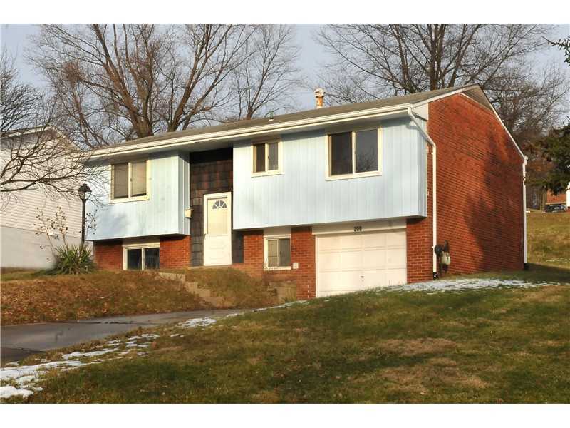 Property Photo:  200 Aberdeen Dr.  PA 15071 