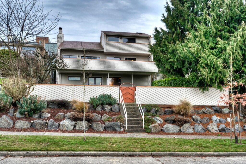 Property Photo:  5950 44th Ave SW  WA 98136 