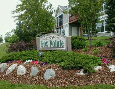 Property Photo:  1454 Fox Pointe Circ  MI 48108 