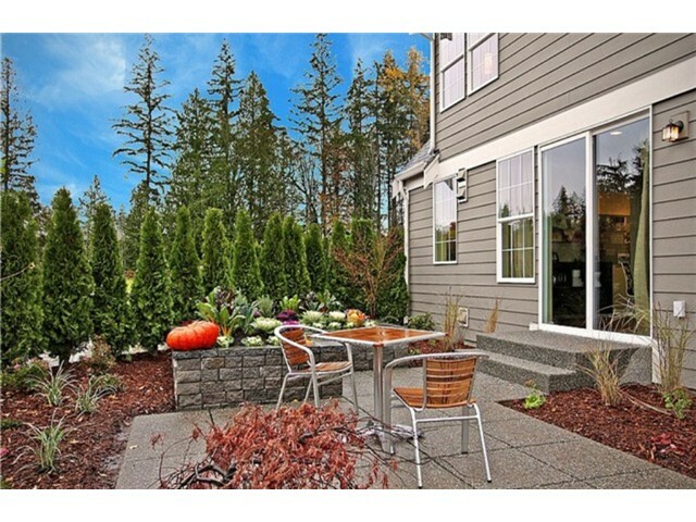 Property Photo:  3719 218th Place SE  WA 98021 