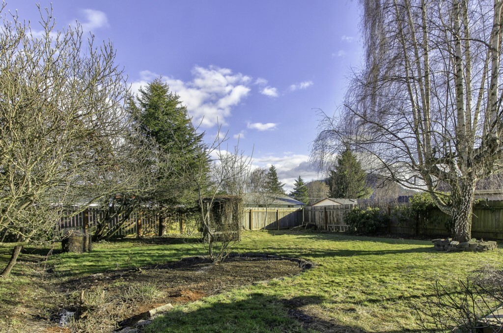 Property Photo:  1304 S 13th St  WA 98273 