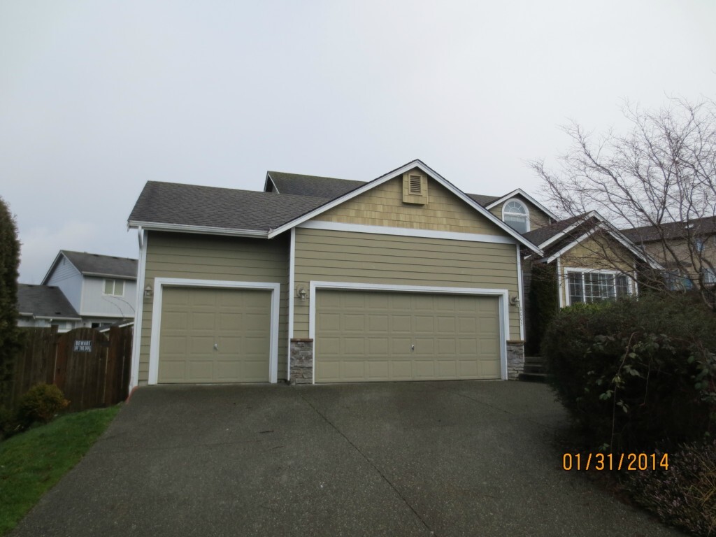 Property Photo:  8005 3rd St NE  WA 98258 