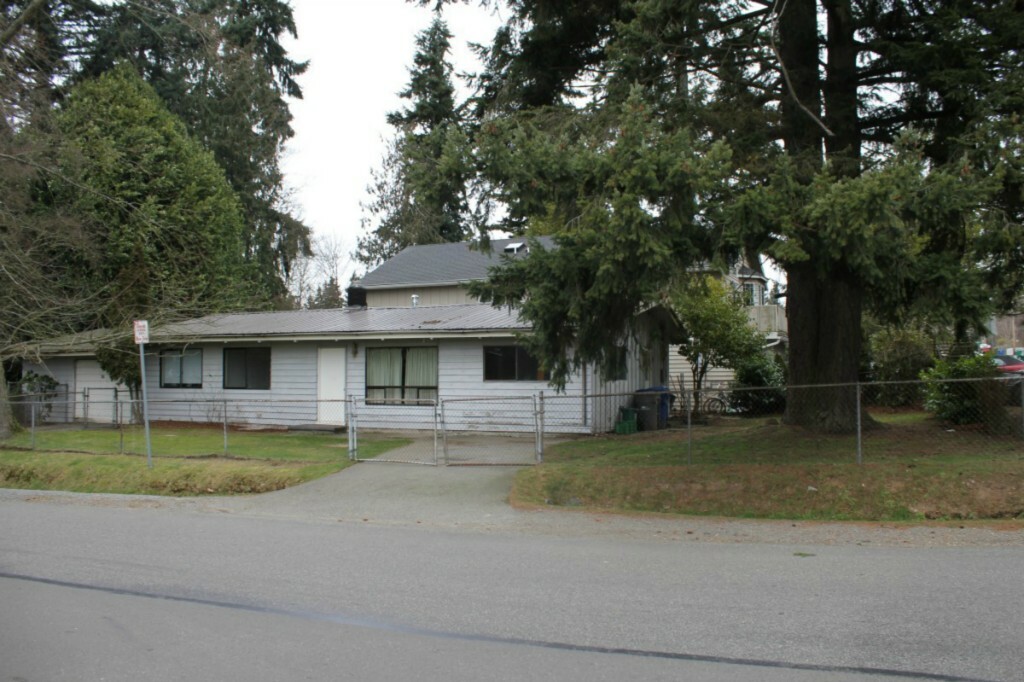 Property Photo:  13503 Densmore Ave N  WA 98133 