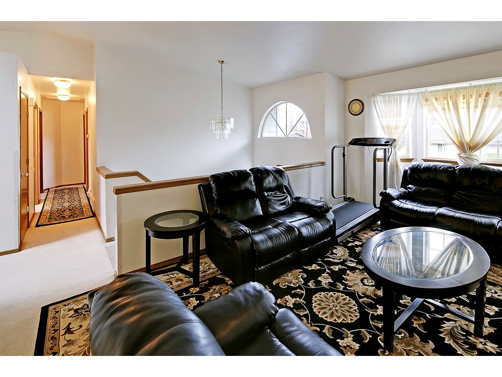 Property Photo: 5013 Renton Avenue S WA 98118
