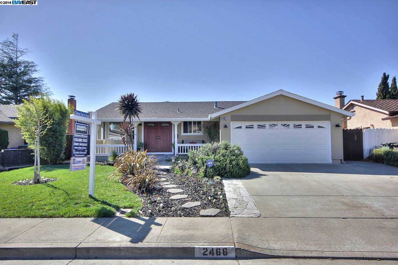 Property Photo:  2466 Regal Dr  CA 94587-1919 