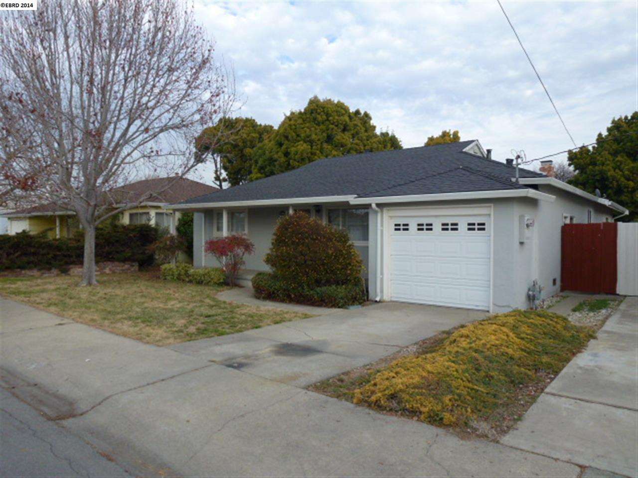 Property Photo:  17368 Via Del Rey  CA 94580-3536 