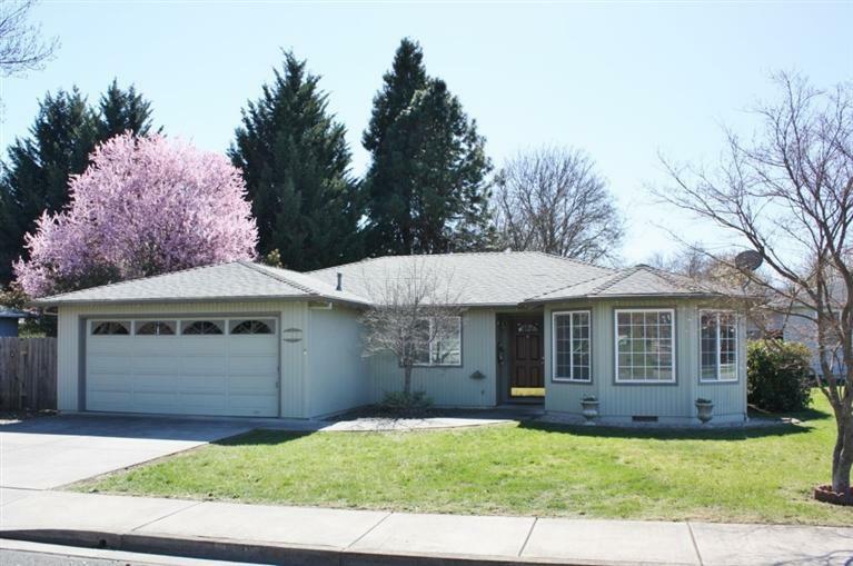 Property Photo:  110 Shadowwood Court  OR 97502 