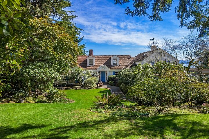 6539 NE Windermere Road  Seattle WA 98105 photo