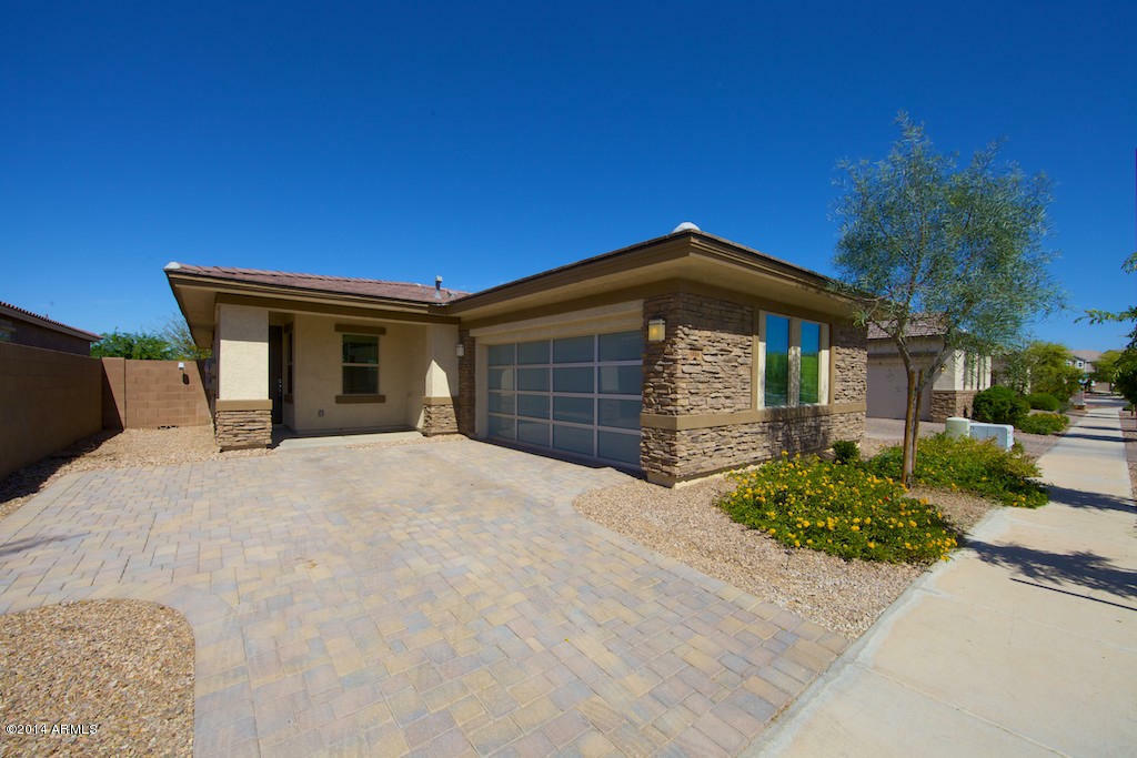 Property Photo:  1806 S Racine Lane  AZ 85295 