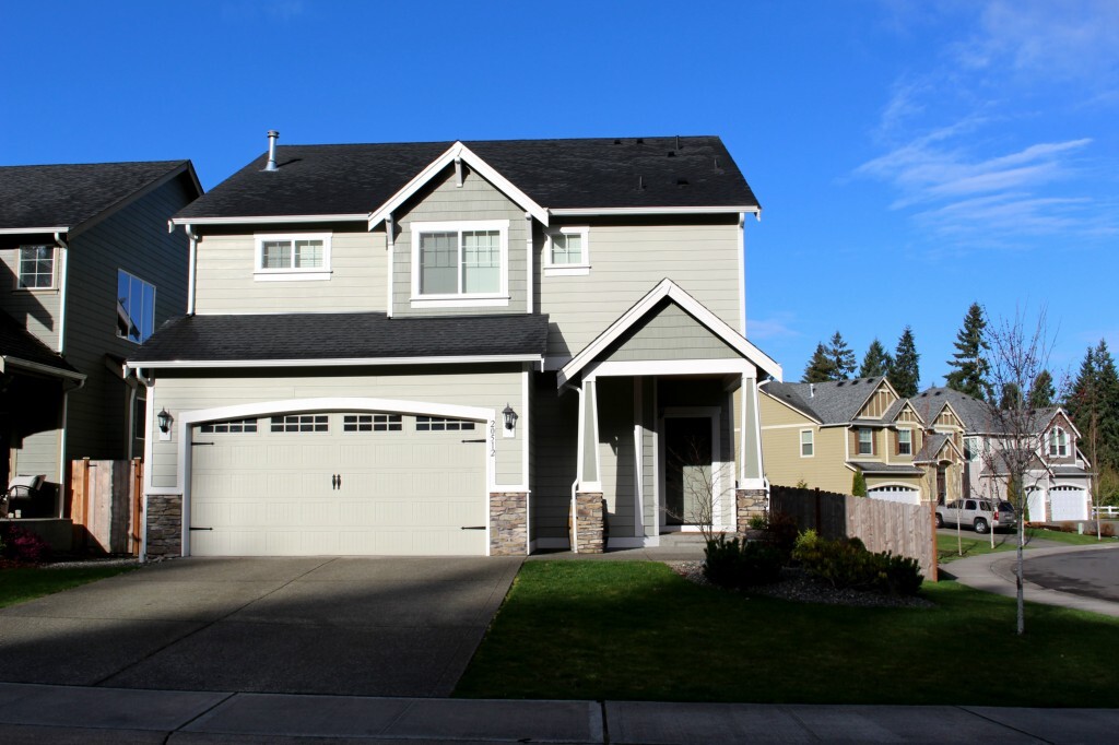 Property Photo: 20512 95th Av Ct E WA 98338