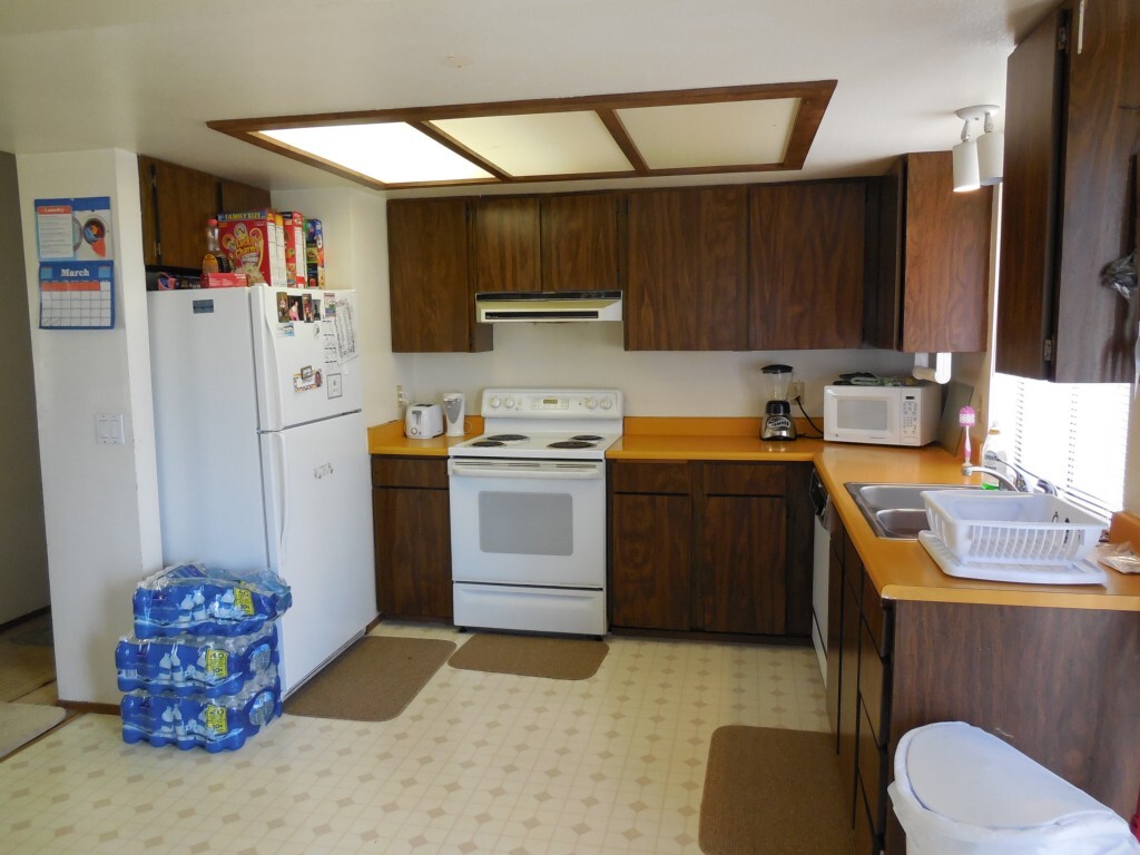 Property Photo: 8046 S 116th St WA 98178