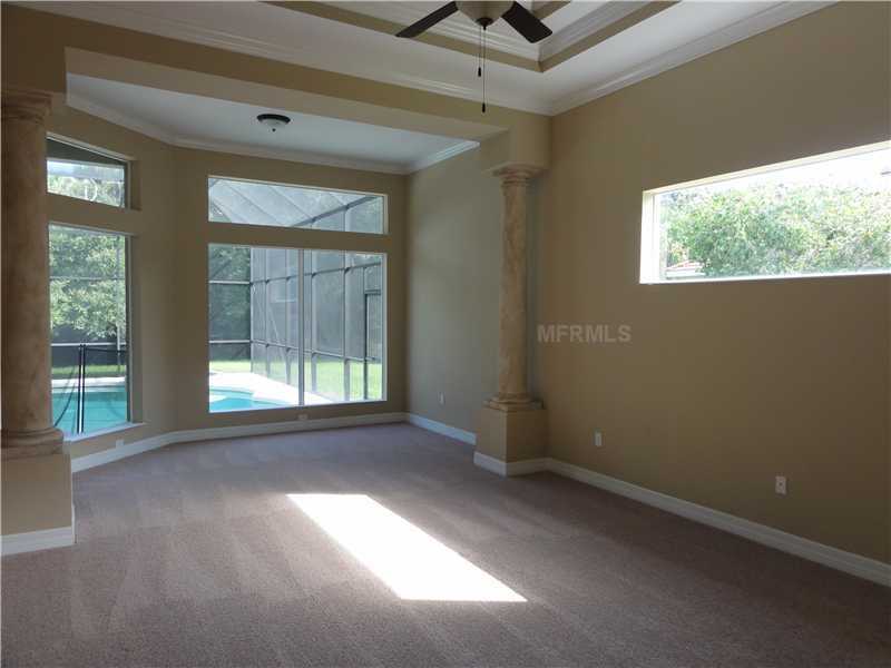 Property Photo:  12419 Daisy Place  FL 34212 