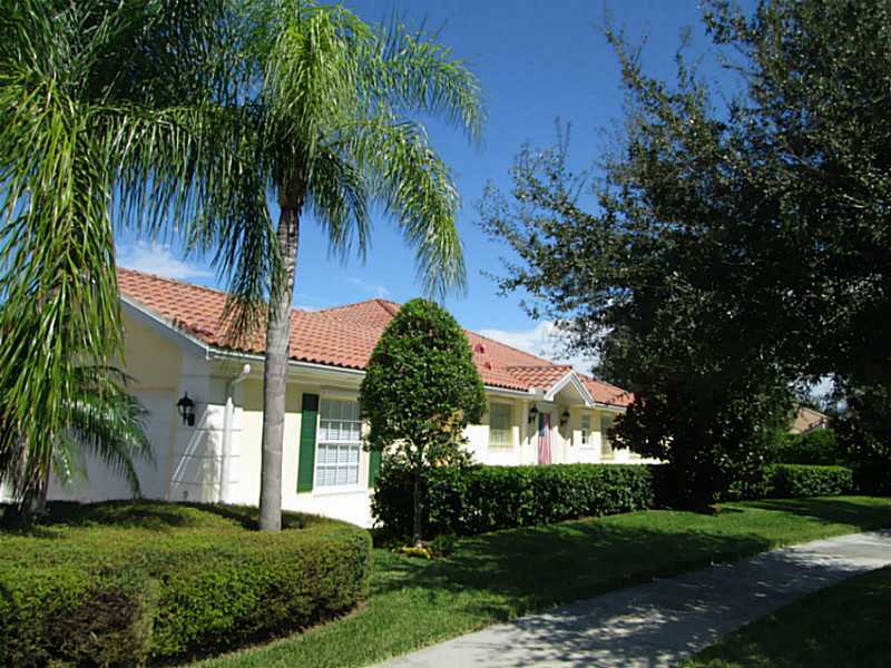 Property Photo:  7649 Quinto Drive  FL 34238 