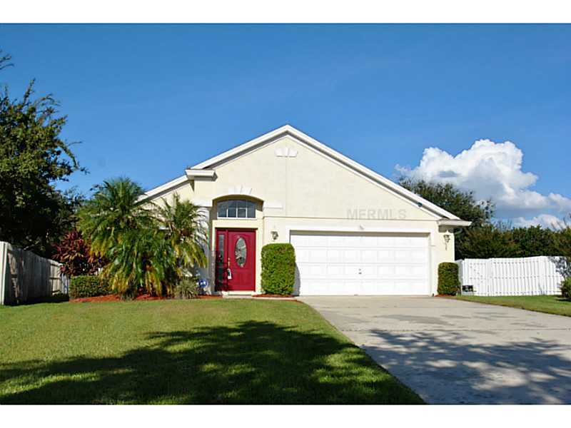 Property Photo:  427 Mickleton Loop  FL 34761 