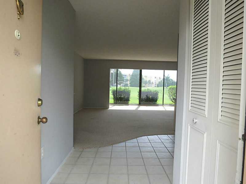 Property Photo:  3660 Ironwood Circle 104-M  FL 34209 