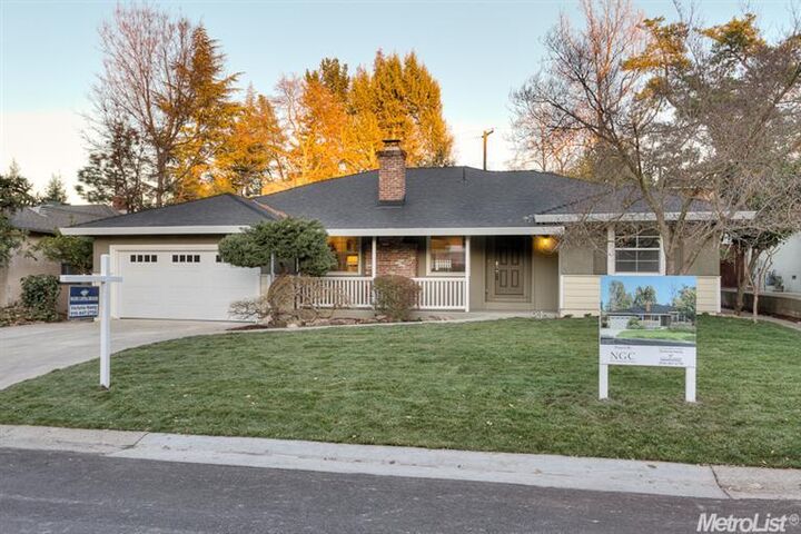 4601 Hillview Way  Sacramento CA 95822 photo