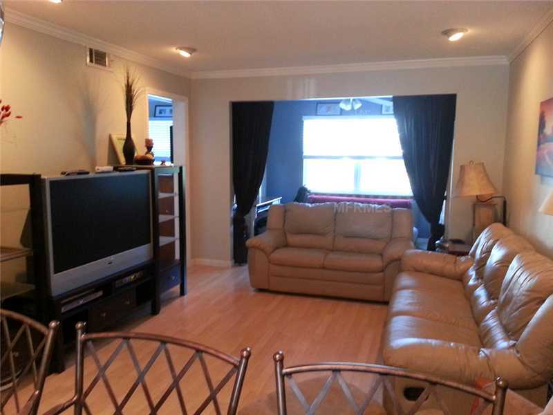 Property Photo: 4051 Lake Bayshore Drive C-210 FL 34205