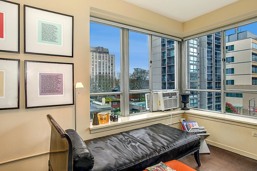 Property Photo:  1221 Minor Avenue 610  WA 98101 