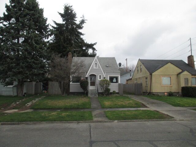 Property Photo:  3853 S G St  WA 98418 