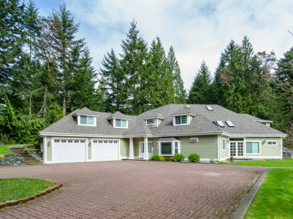 Property Photo:  6017 72nd Ave NW  WA 98335 