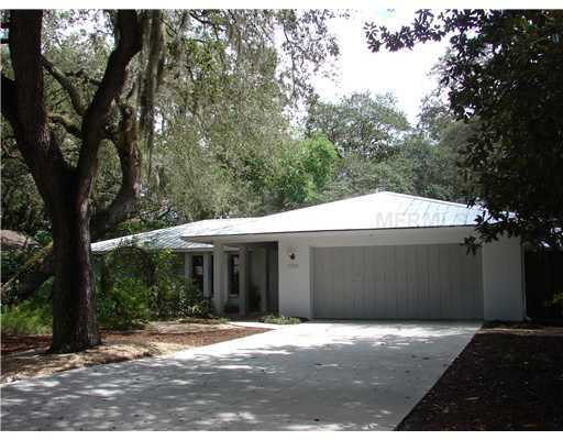 Property Photo:  2706 Greendale Drive  FL 34232 