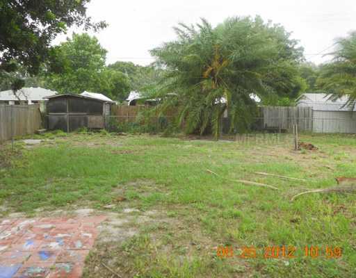 Property Photo:  2361 Rose Street  FL 34239 