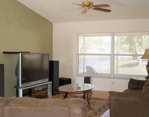 Property Photo:  4033 Kingsfield Drive  FL 34219 