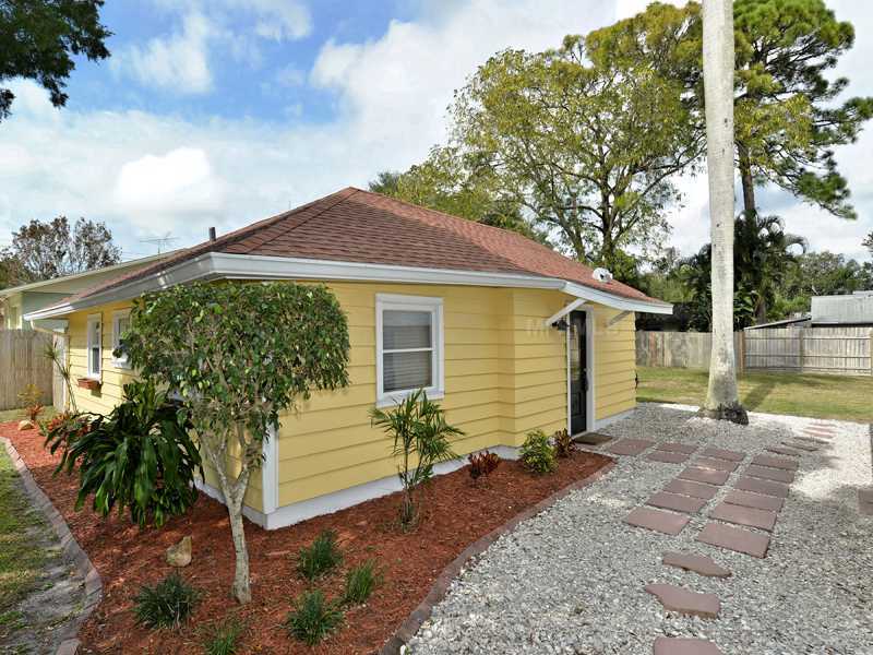 Property Photo:  2831 Trinidad Street  FL 34231 