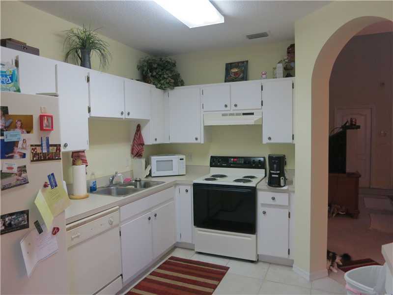 Property Photo:  1626 Mosaic Forest Drive  FL 33584 