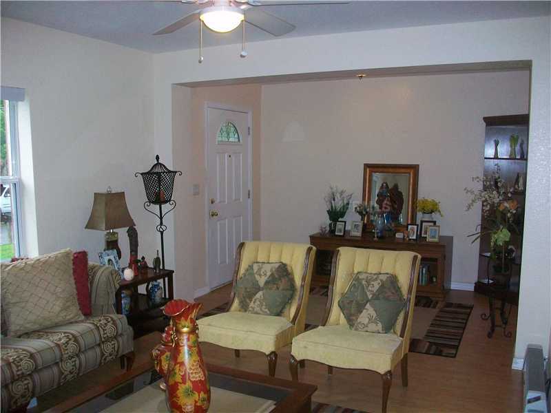 Property Photo:  607 Lucille Street  FL 34748 