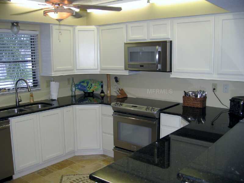 Property Photo:  1315 Falcon Road  FL 34293 